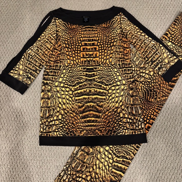 Eva Varro two piece set in brown reptile print tunic and pant size large - Picture 5 of 5
